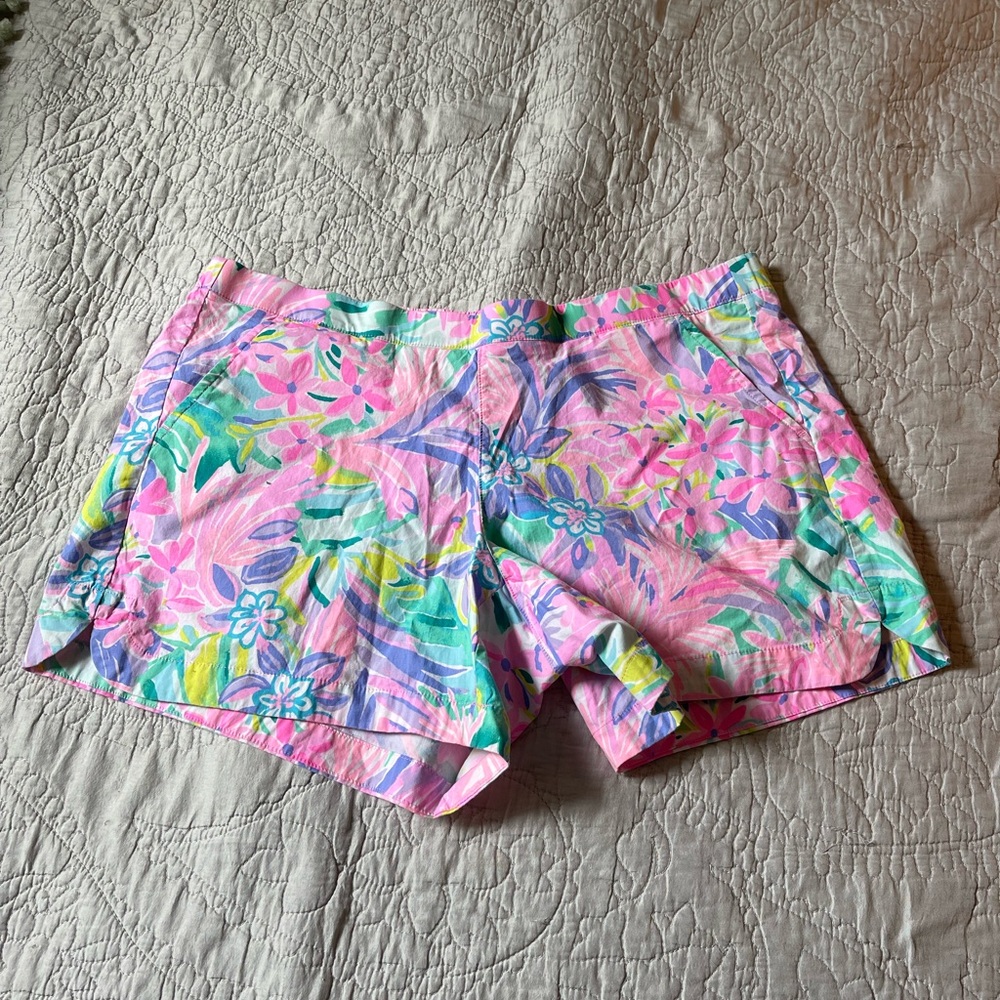 Lilly Pulitzer pull on shorts